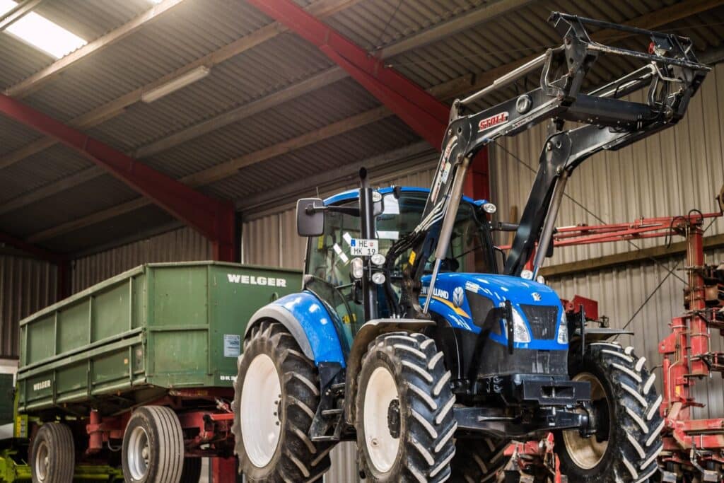 trattore agricolo alimentato a gasolio